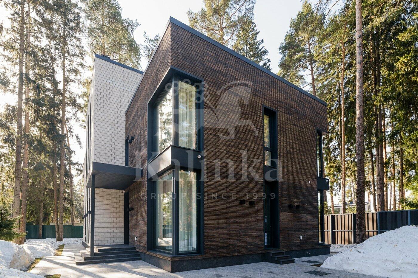 3-этажный коттедж 420 м² с отделкой