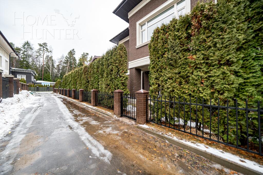 2-этажный коттедж 750 м² без отделки