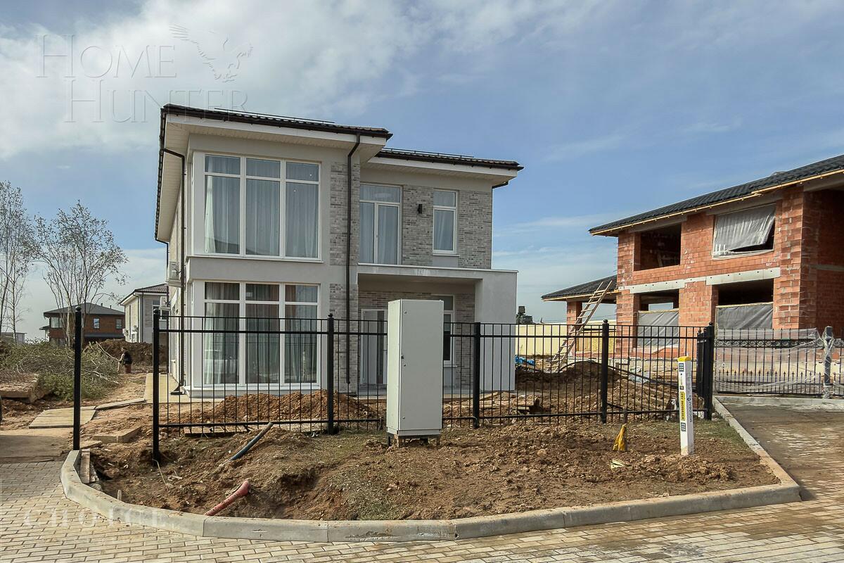 2-этажный коттедж 220 м² с отделкой