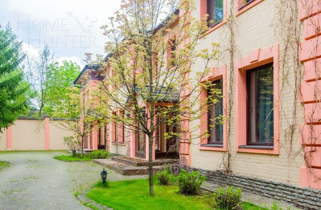 2-этажный коттедж 726 м² с отделкой