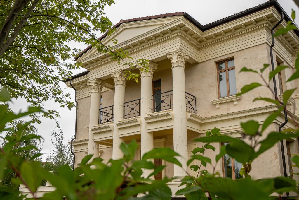 2-этажный коттедж 680 м² без отделки