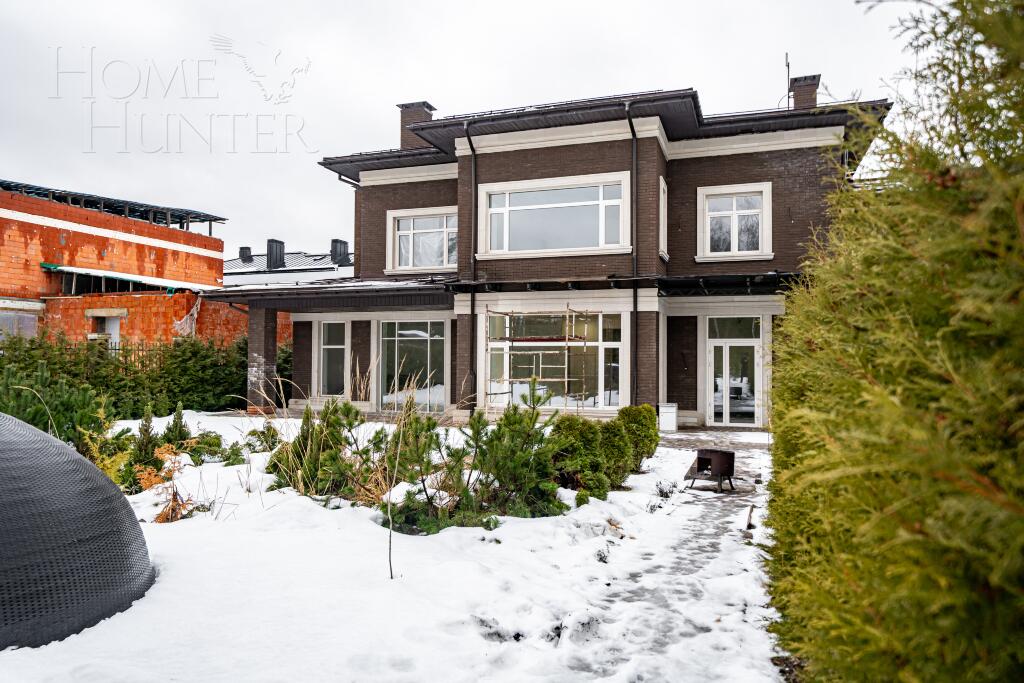 2-этажный коттедж 750 м² без отделки