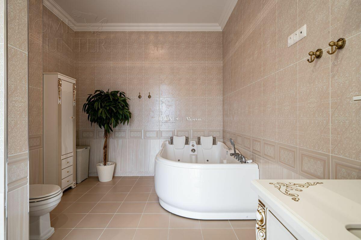 2-этажный коттедж 550 м² с отделкой