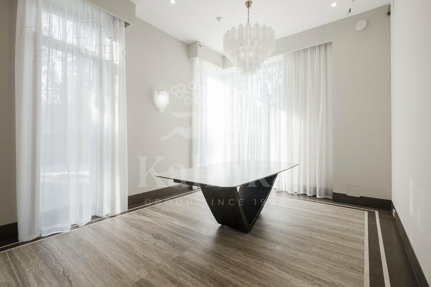 3-этажный коттедж 420 м² с отделкой