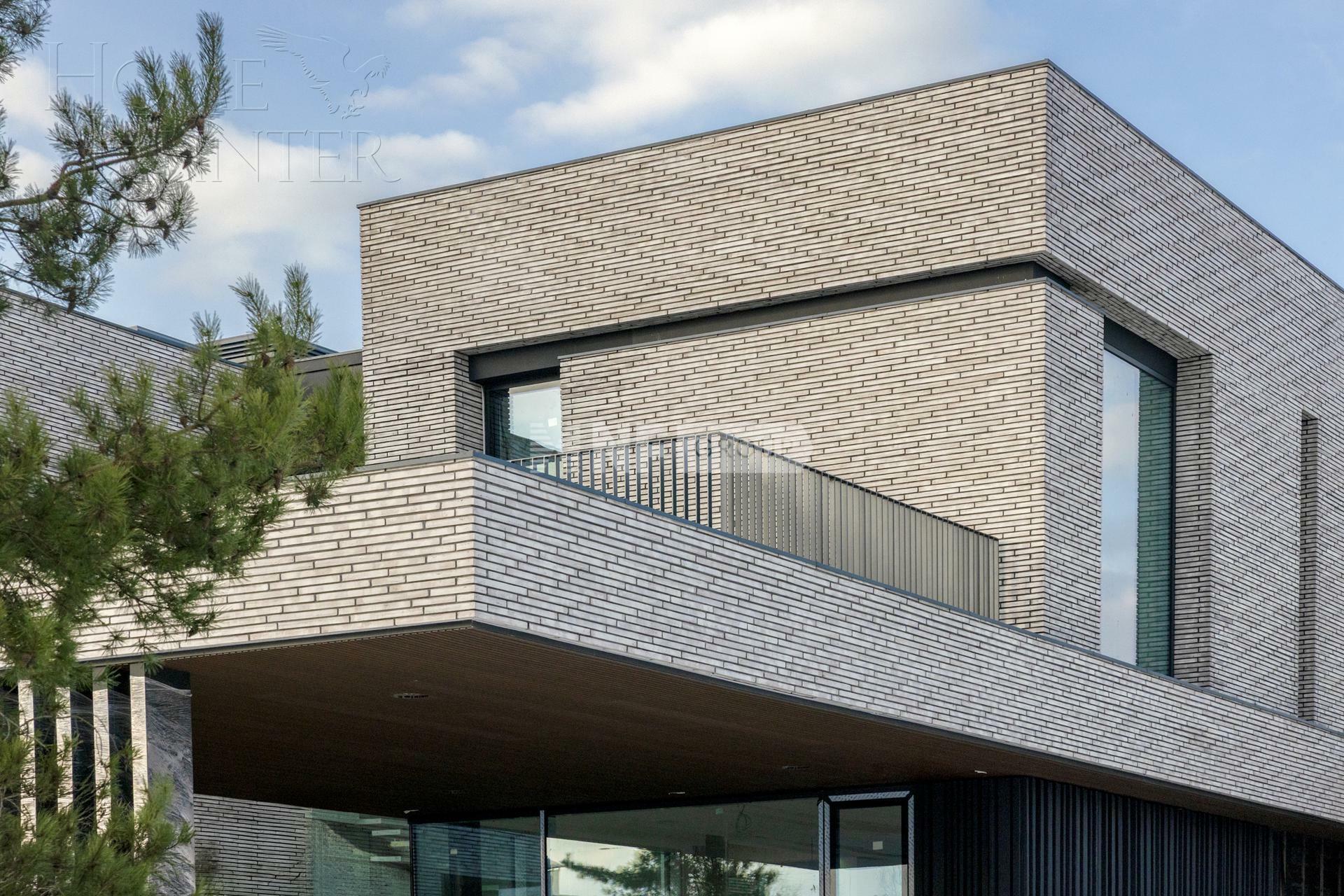 2-этажный коттедж 1 100 м² с отделкой