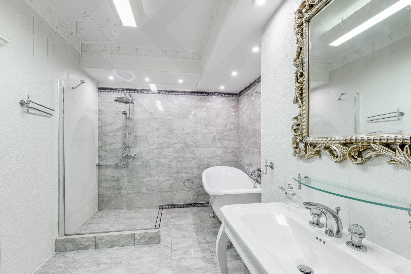 6-КОМН. КВАРТИРА С ОТДЕЛКОЙ 250 М² НА 21 ЭТАЖЕ