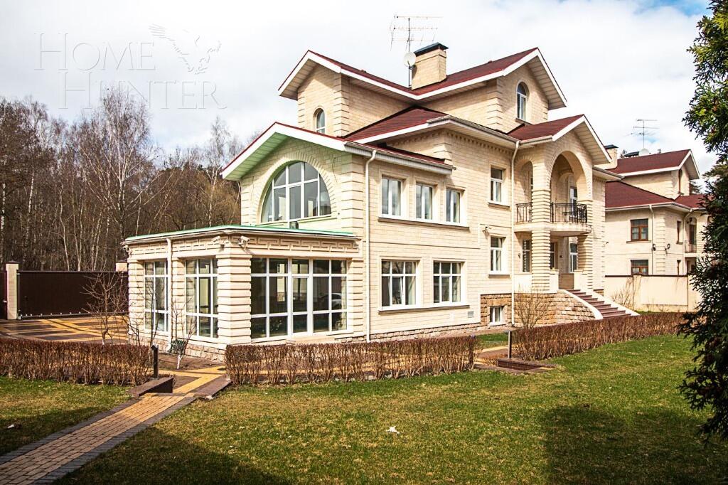 2-этажный коттедж 1 112 м² с отделкой