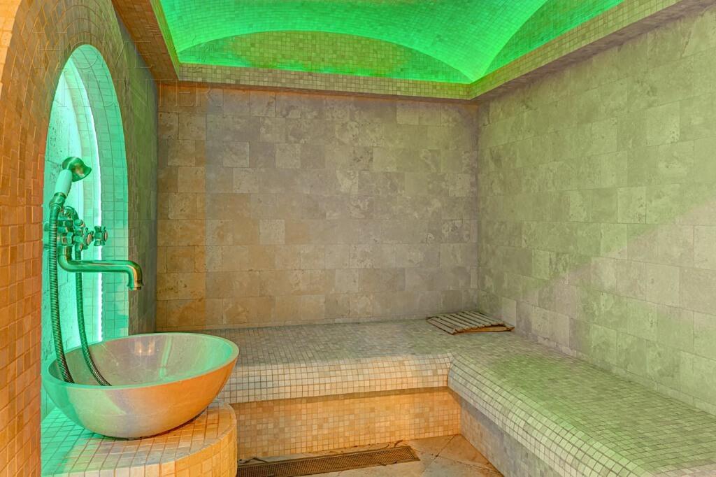 2-этажный коттедж 1 112 м² с отделкой