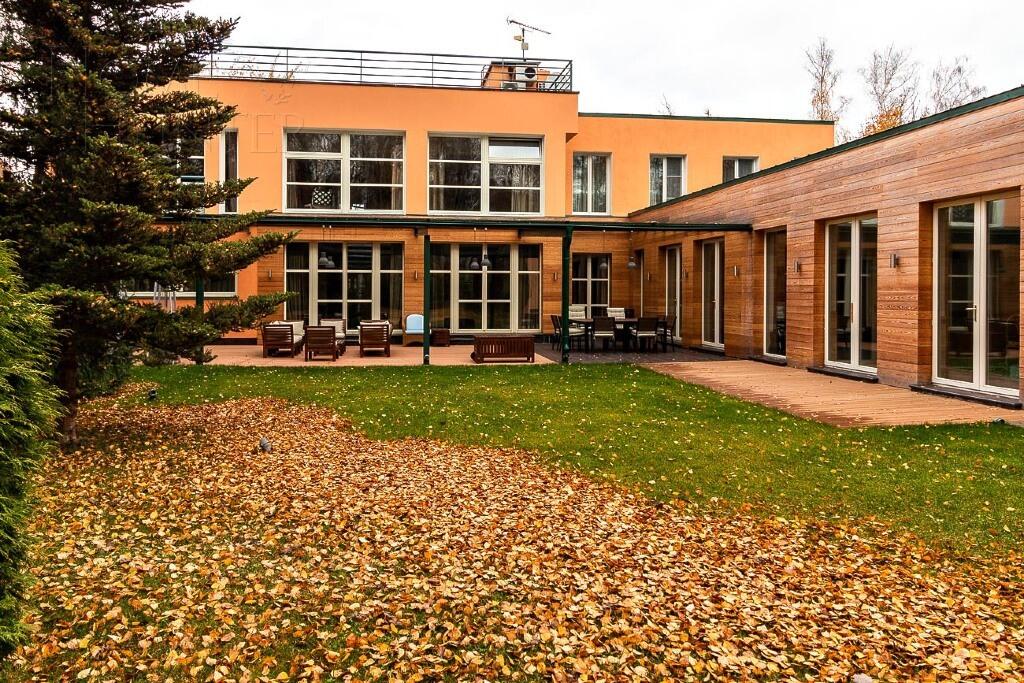 2-этажный коттедж 760 м² с отделкой