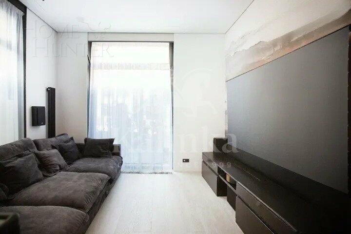 3-КОМН. КВАРТИРА С ОТДЕЛКОЙ 90 М² НА 1 ЭТАЖЕ