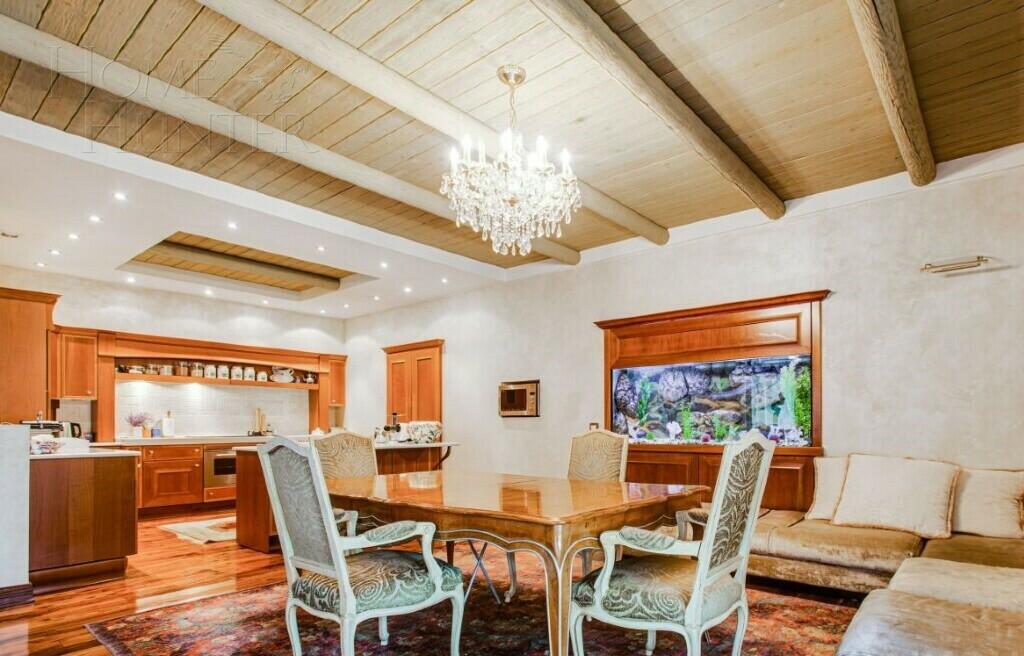 2-этажный коттедж 726 м² с отделкой