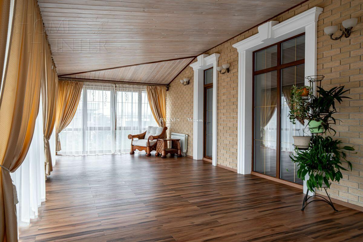 2-этажный коттедж 550 м² с отделкой