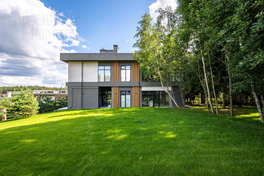 2-этажный коттедж 720 м² с отделкой