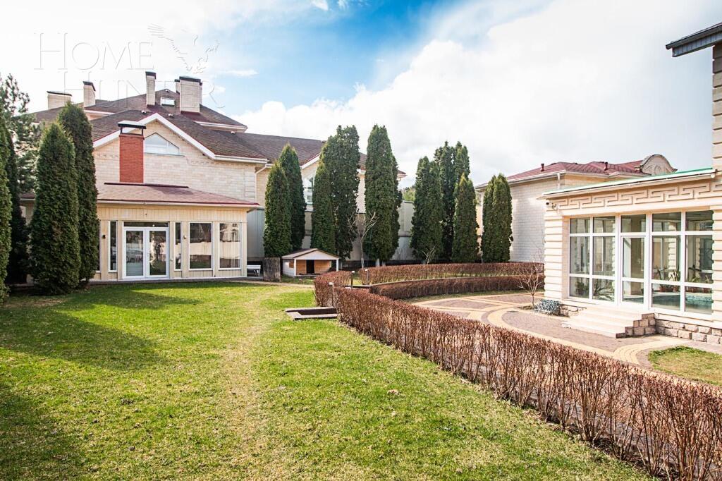 2-этажный коттедж 1 112 м² с отделкой