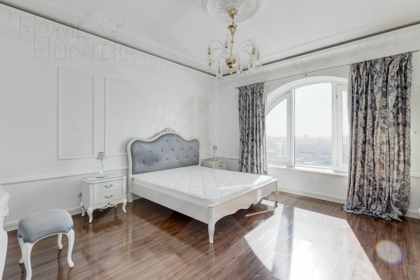 6-КОМН. КВАРТИРА С ОТДЕЛКОЙ 250 М² НА 21 ЭТАЖЕ