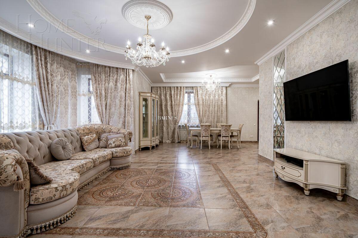 2-этажный коттедж 550 м² с отделкой