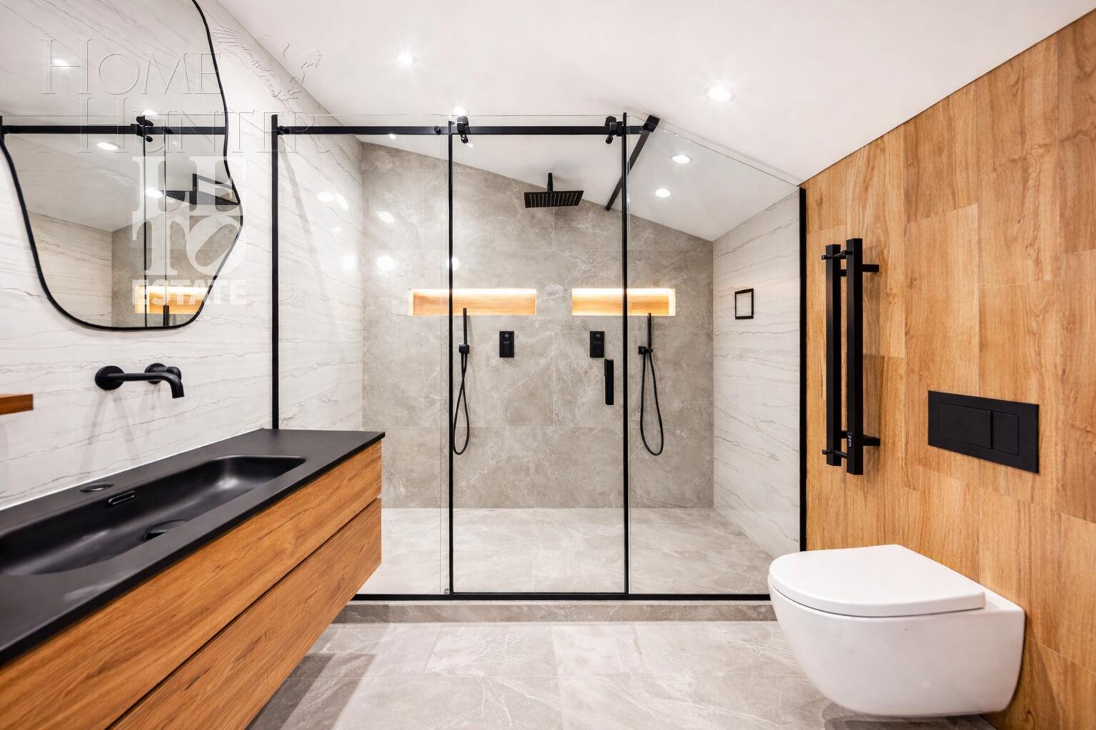 2-этажный коттедж 271 м² с отделкой