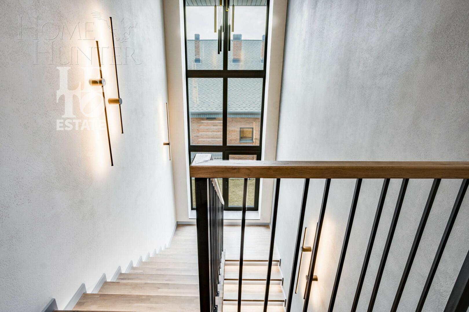 2-этажный коттедж 390 м² с отделкой