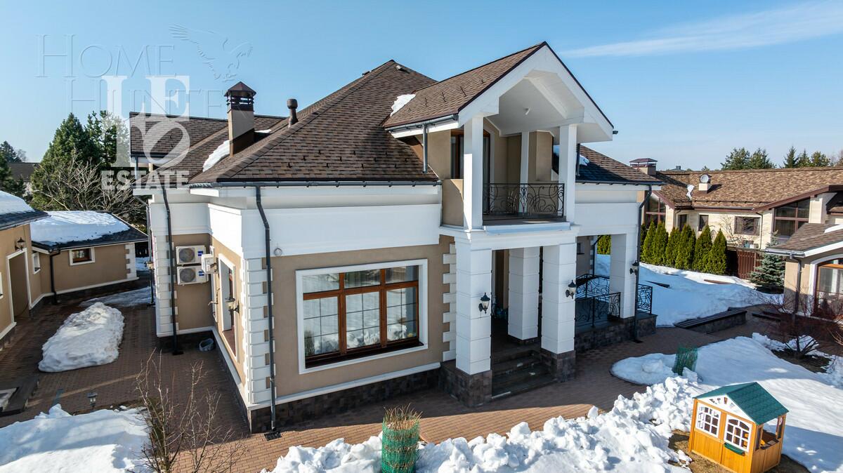 2-этажный коттедж 550 м² с отделкой