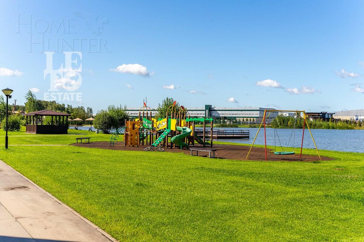 2-этажный коттедж 390 м² с отделкой