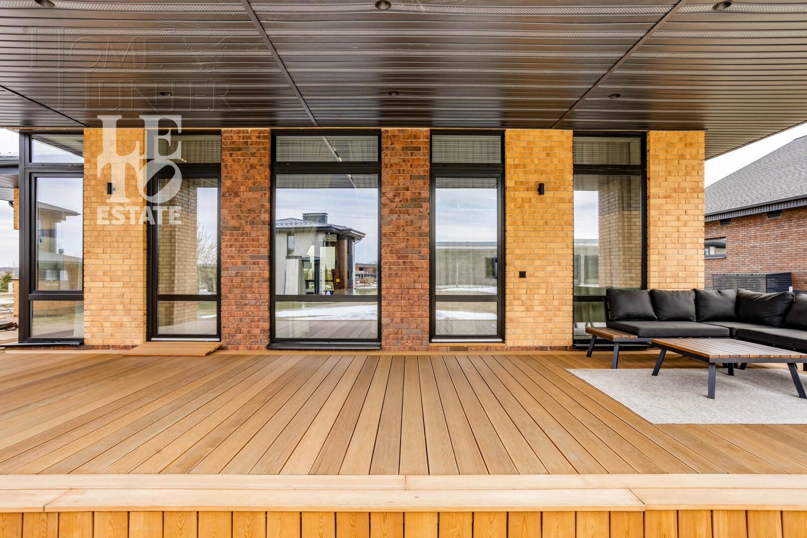 2-этажный коттедж 390 м² с отделкой