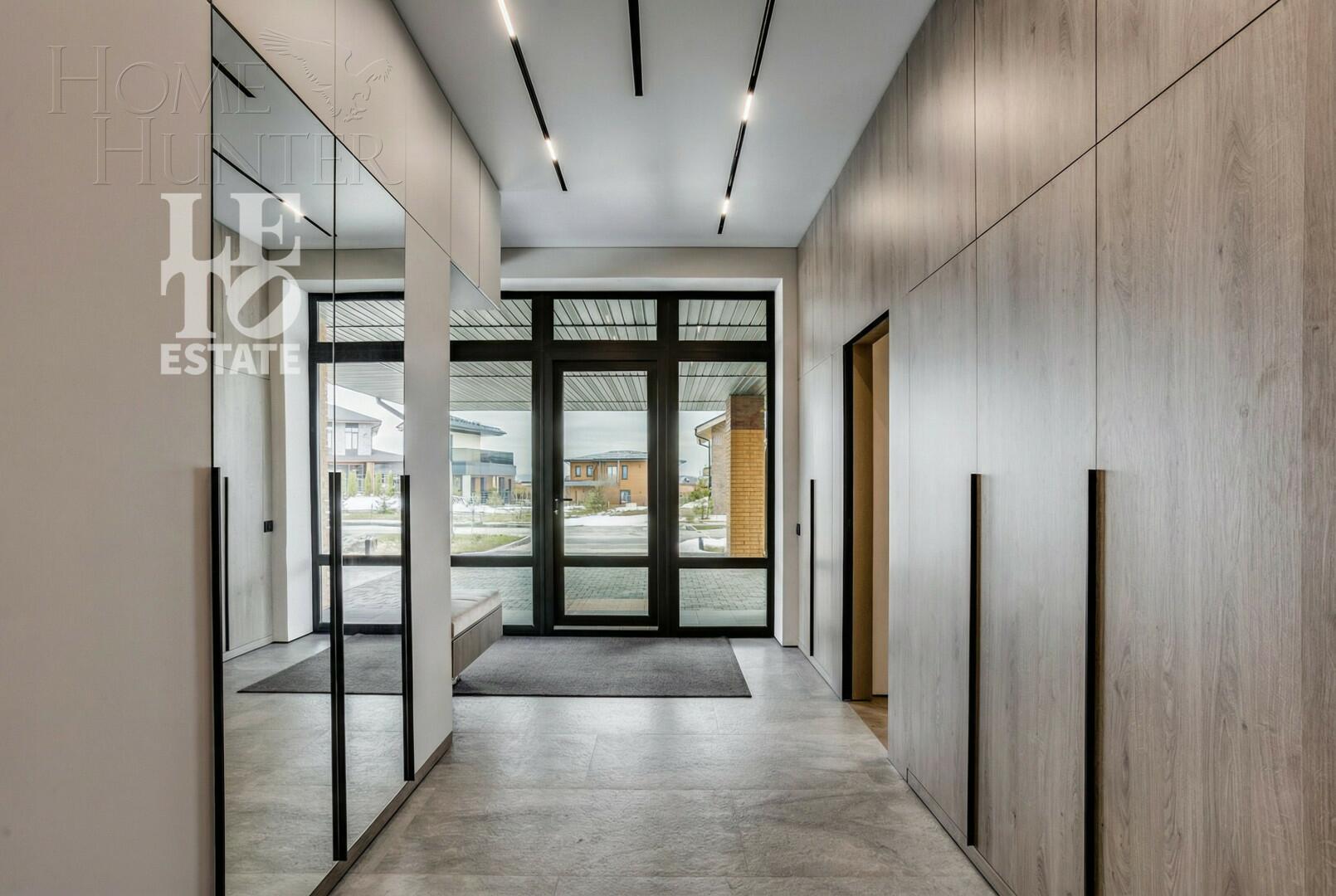 2-этажный коттедж 390 м² с отделкой