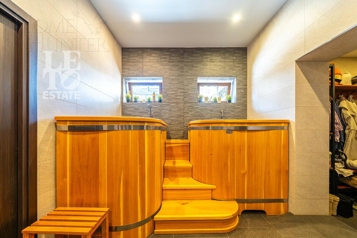 2-этажный коттедж 550 м² с отделкой