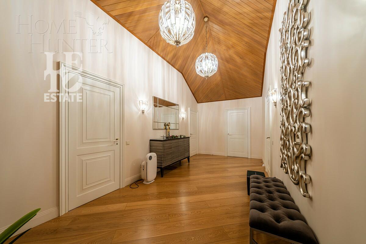 2-этажный коттедж 550 м² с отделкой