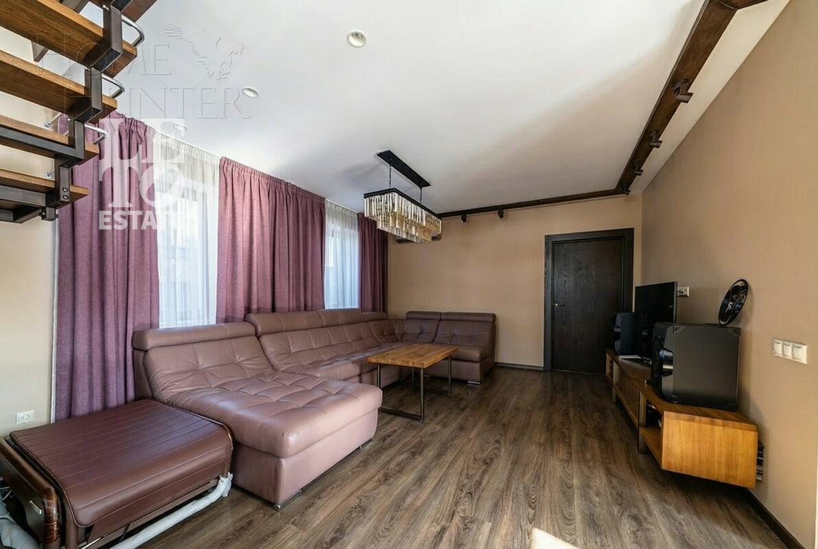 2-этажный коттедж 550 м² с отделкой