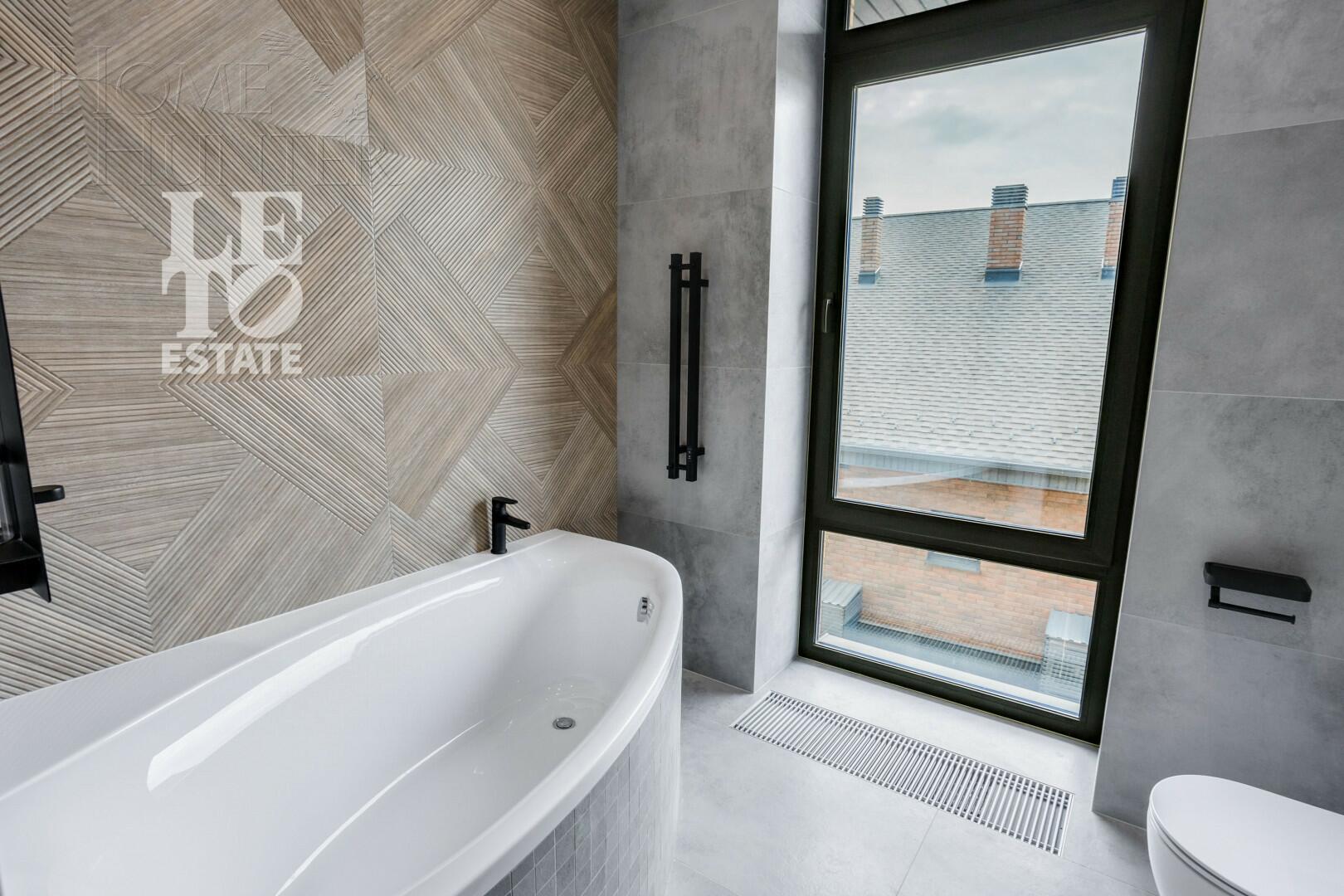 2-этажный коттедж 390 м² с отделкой