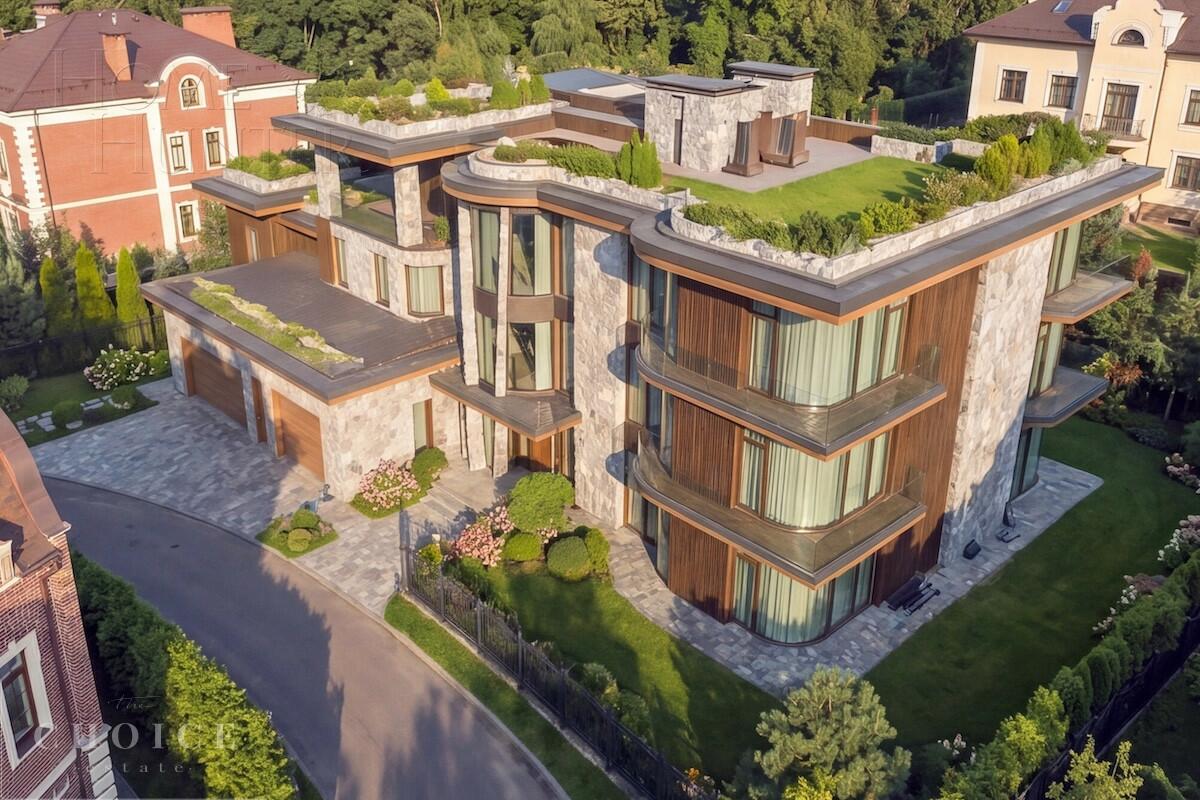 3-этажный коттедж 1 451 м² без отделки