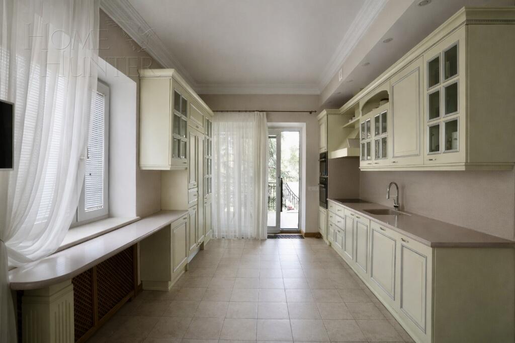 1-этажный коттедж 600 м² с отделкой