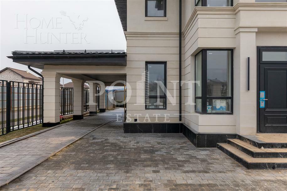2-этажный коттедж 300 м² с отделкой