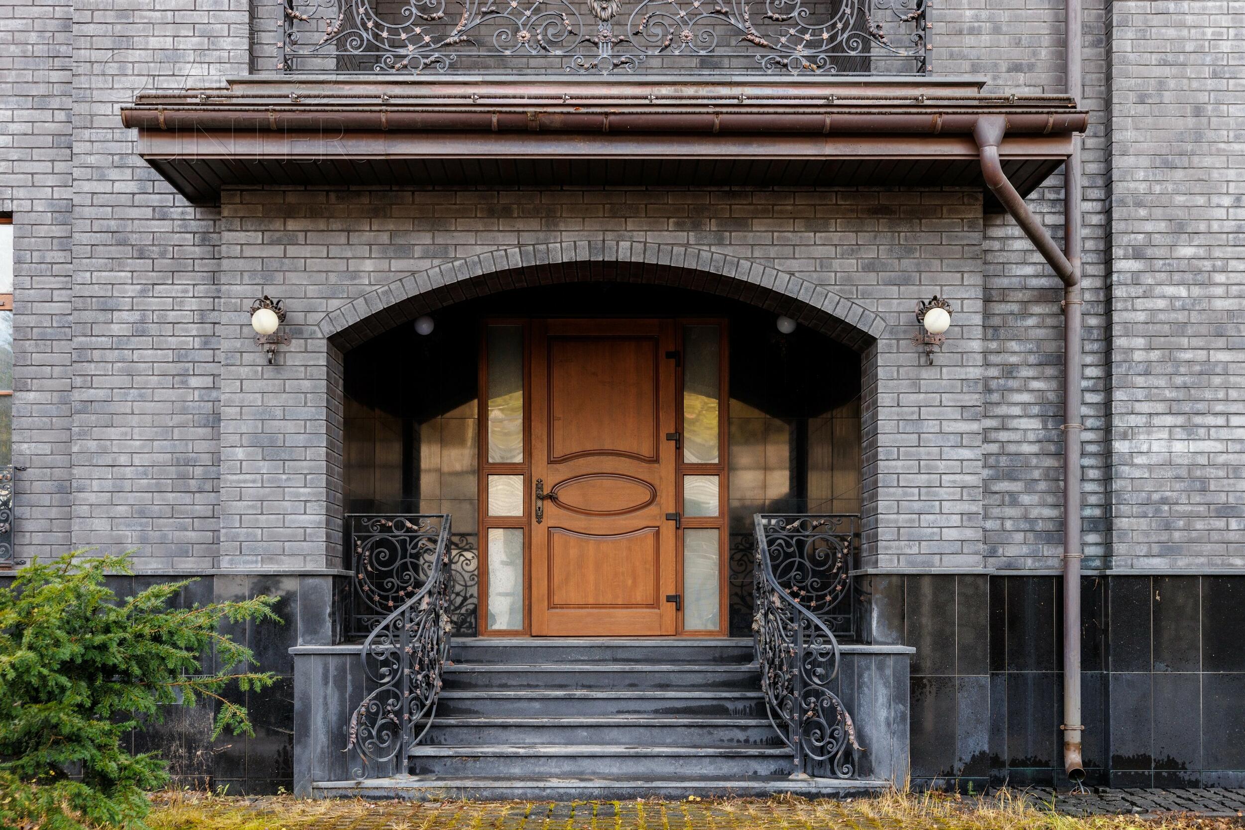 2-этажный коттедж 700 м² без отделки