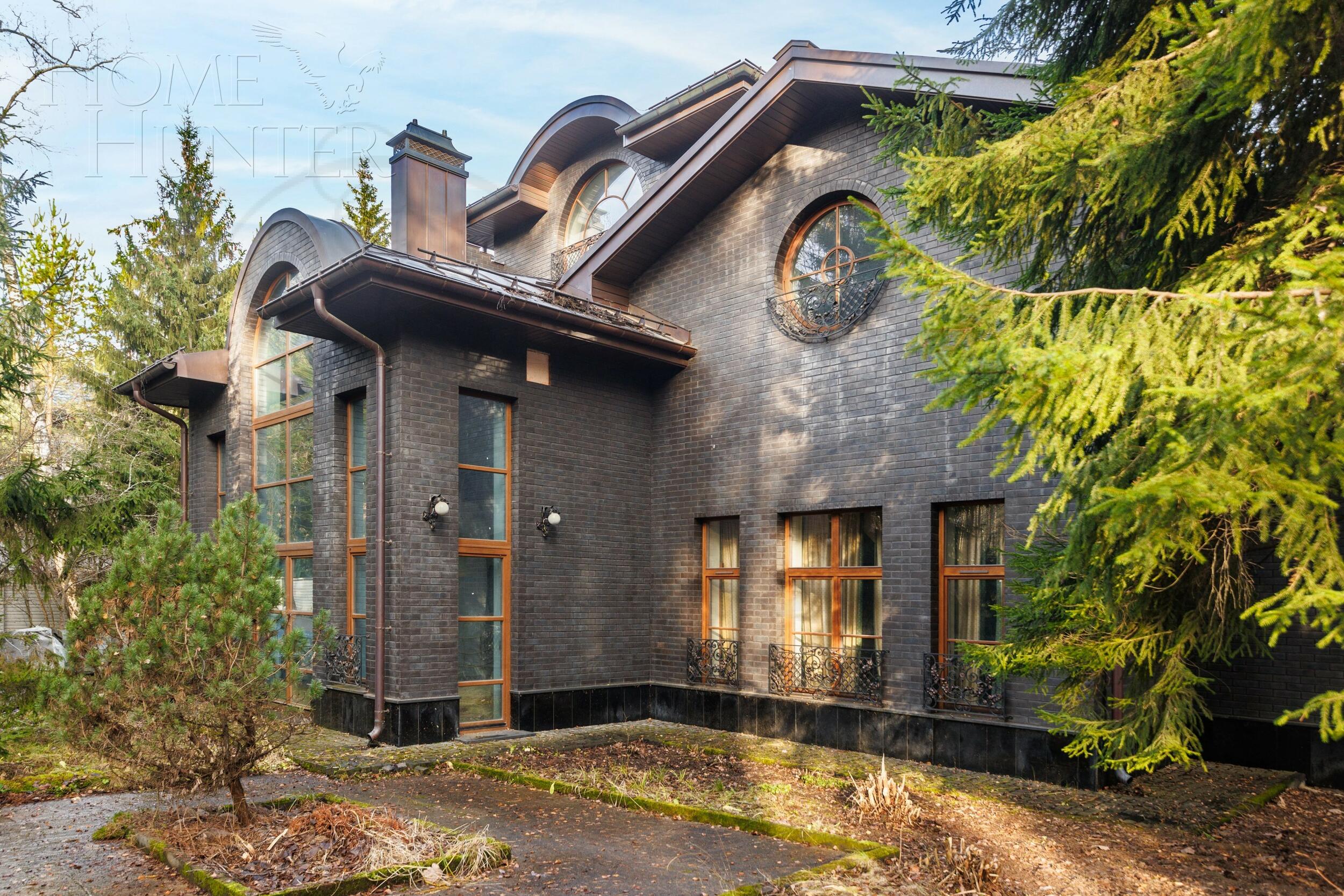 2-этажный коттедж 700 м² без отделки