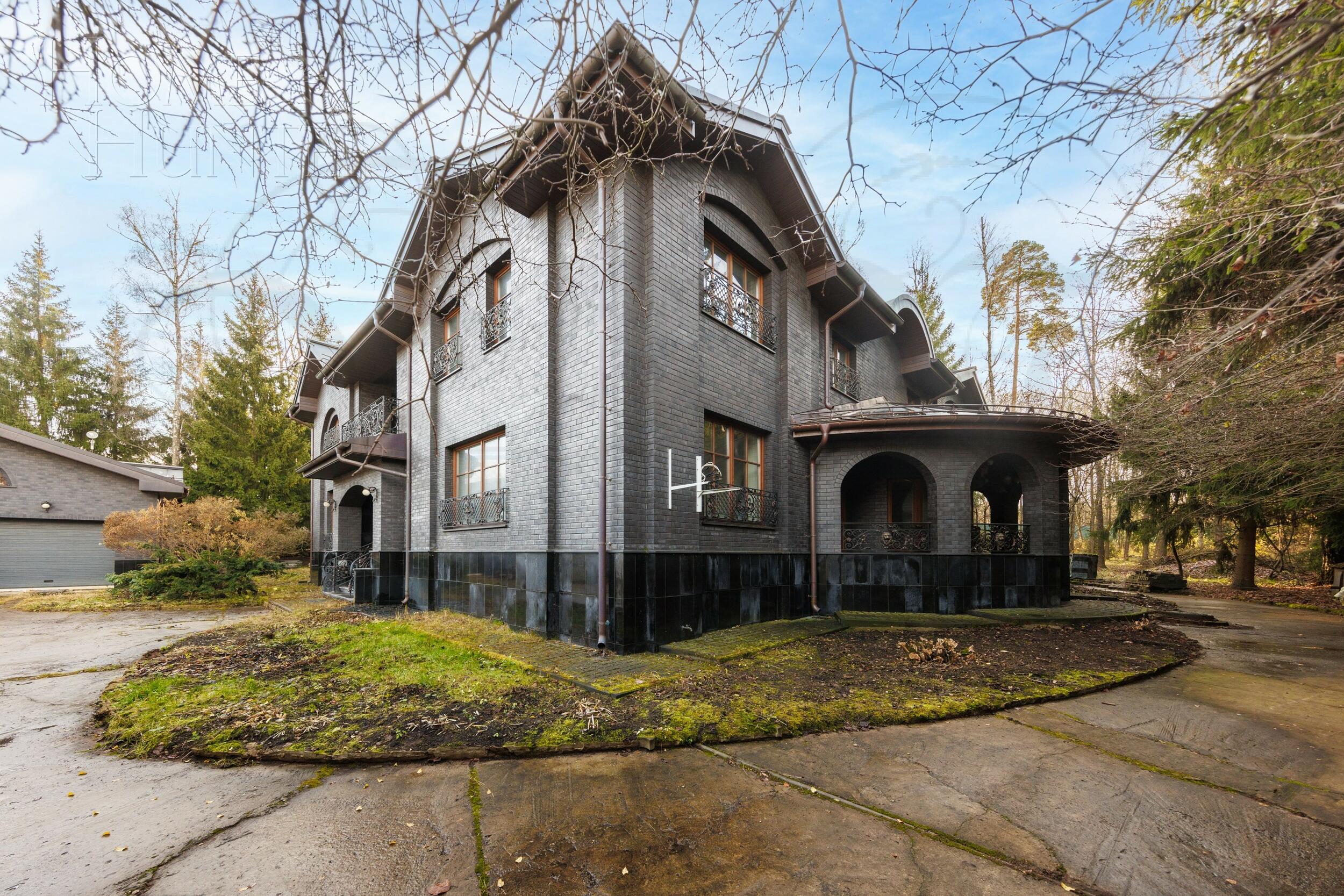 2-этажный коттедж 700 м² без отделки