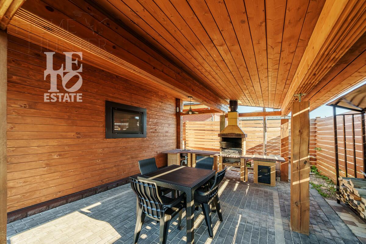 2-этажный коттедж 400 м² с отделкой