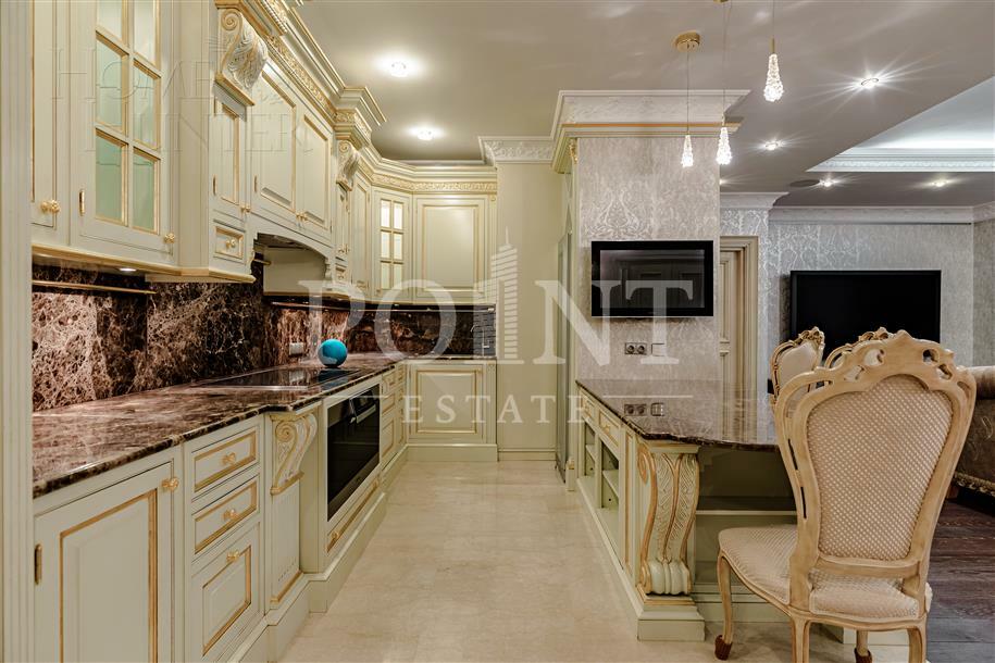 3-КОМН. КВАРТИРА С ОТДЕЛКОЙ 180 М² НА 3 ЭТАЖЕ