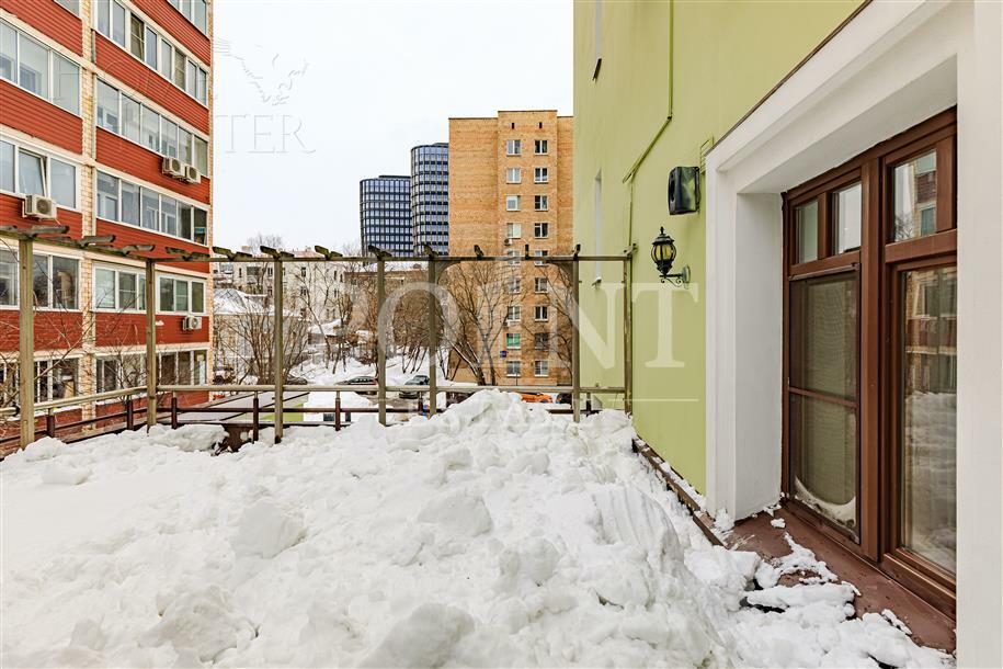 3-КОМН. КВАРТИРА С ОТДЕЛКОЙ 180 М² НА 3 ЭТАЖЕ