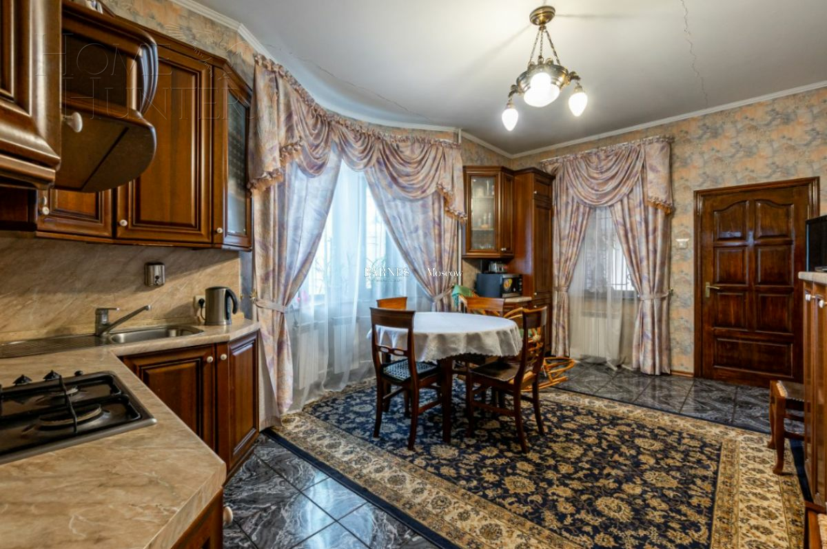 2-этажный коттедж 360 м² с отделкой