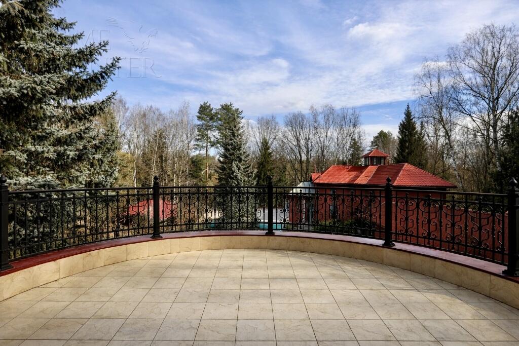 1-этажный коттедж 600 м² с отделкой