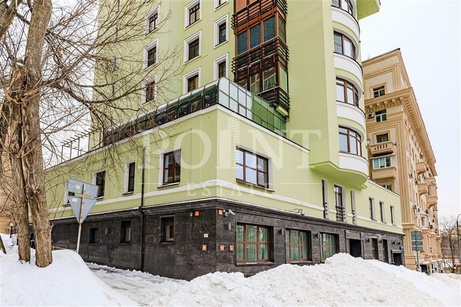 3-КОМН. КВАРТИРА С ОТДЕЛКОЙ 180 М² НА 3 ЭТАЖЕ