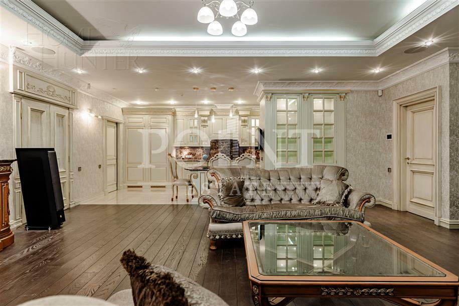 3-КОМН. КВАРТИРА С ОТДЕЛКОЙ 180 М² НА 3 ЭТАЖЕ