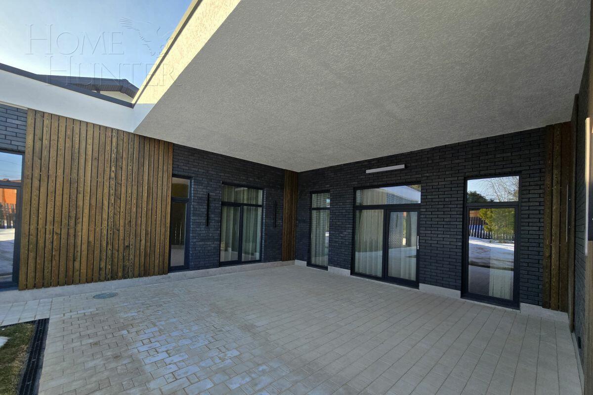 2-этажный коттедж 302 м² с отделкой