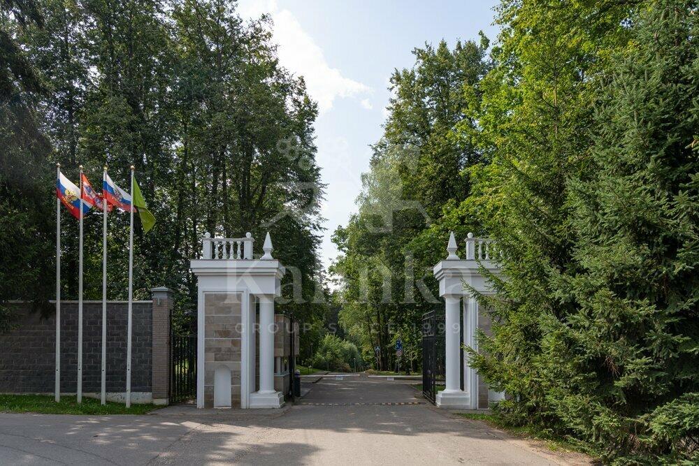 Участок 16.7 сот. в охраняемом поселке