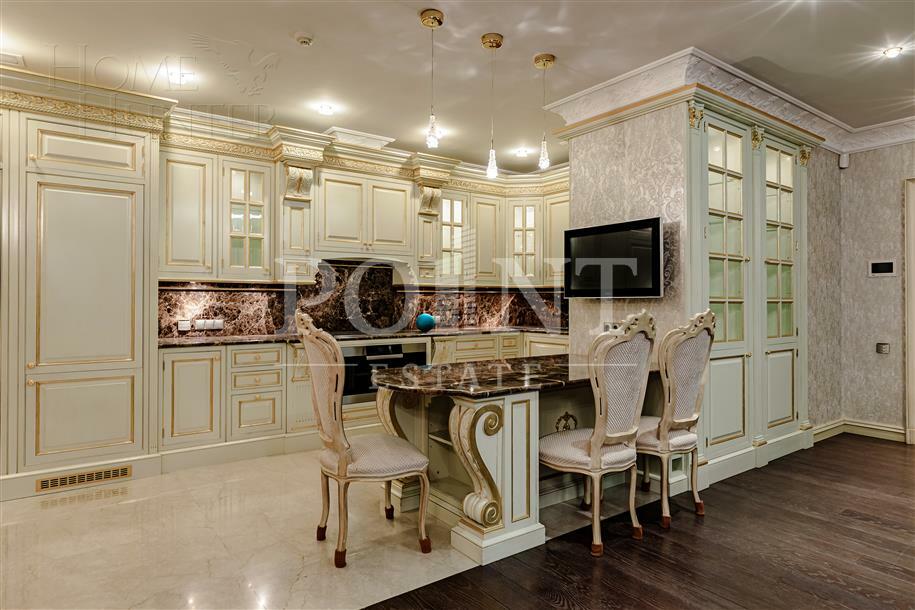 3-КОМН. КВАРТИРА С ОТДЕЛКОЙ 180 М² НА 3 ЭТАЖЕ