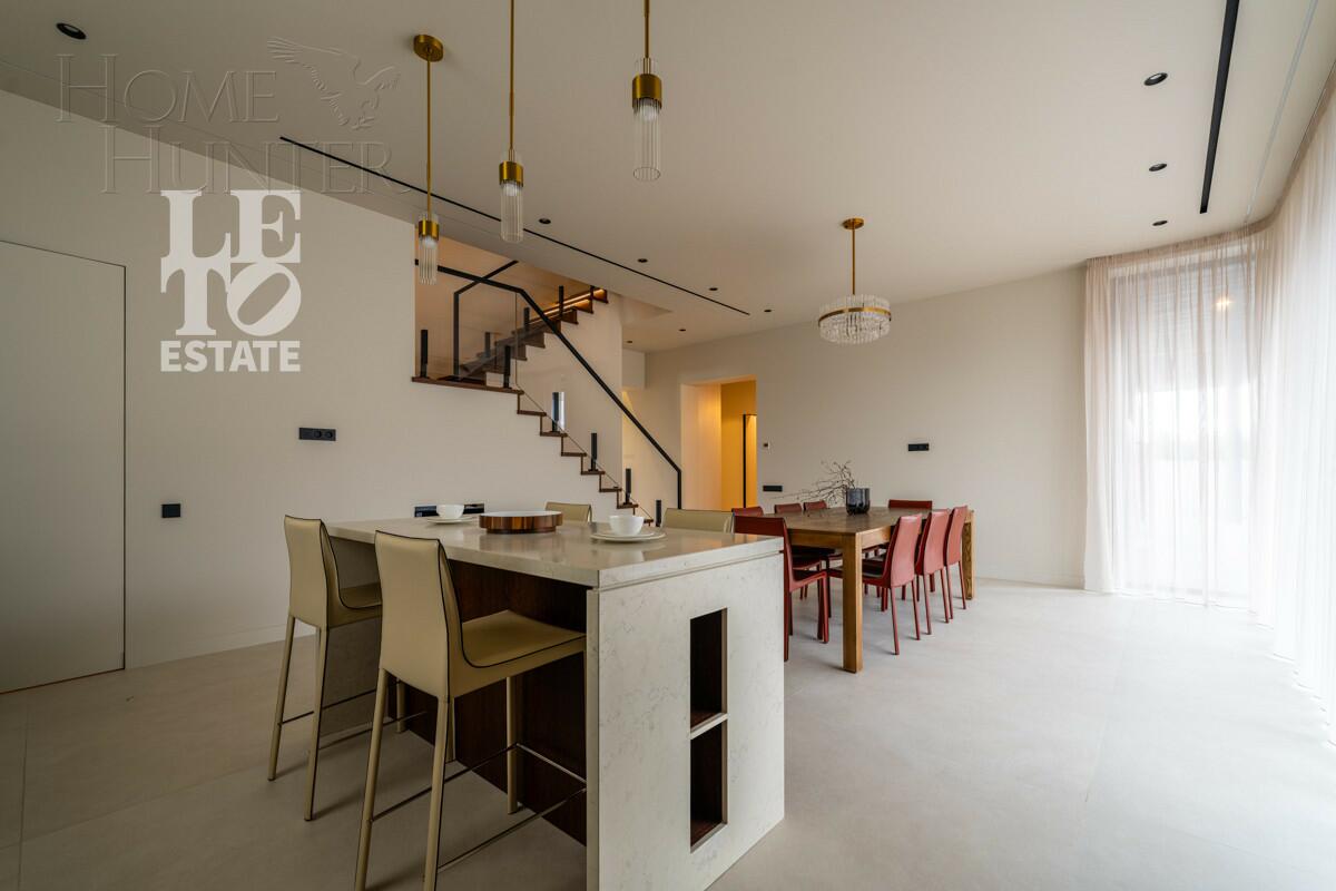 2-этажный коттедж 455 м² с отделкой