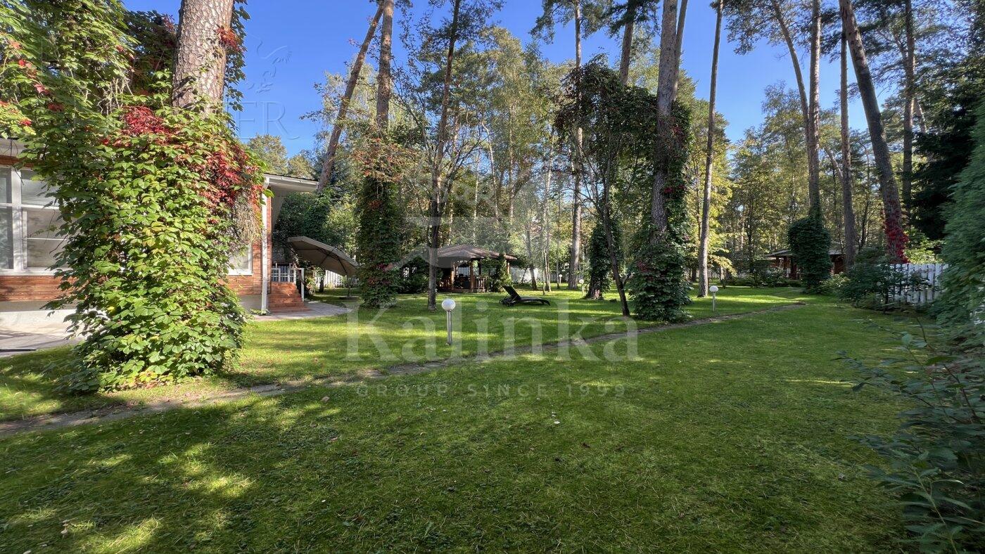2-этажный коттедж 550 м² с отделкой