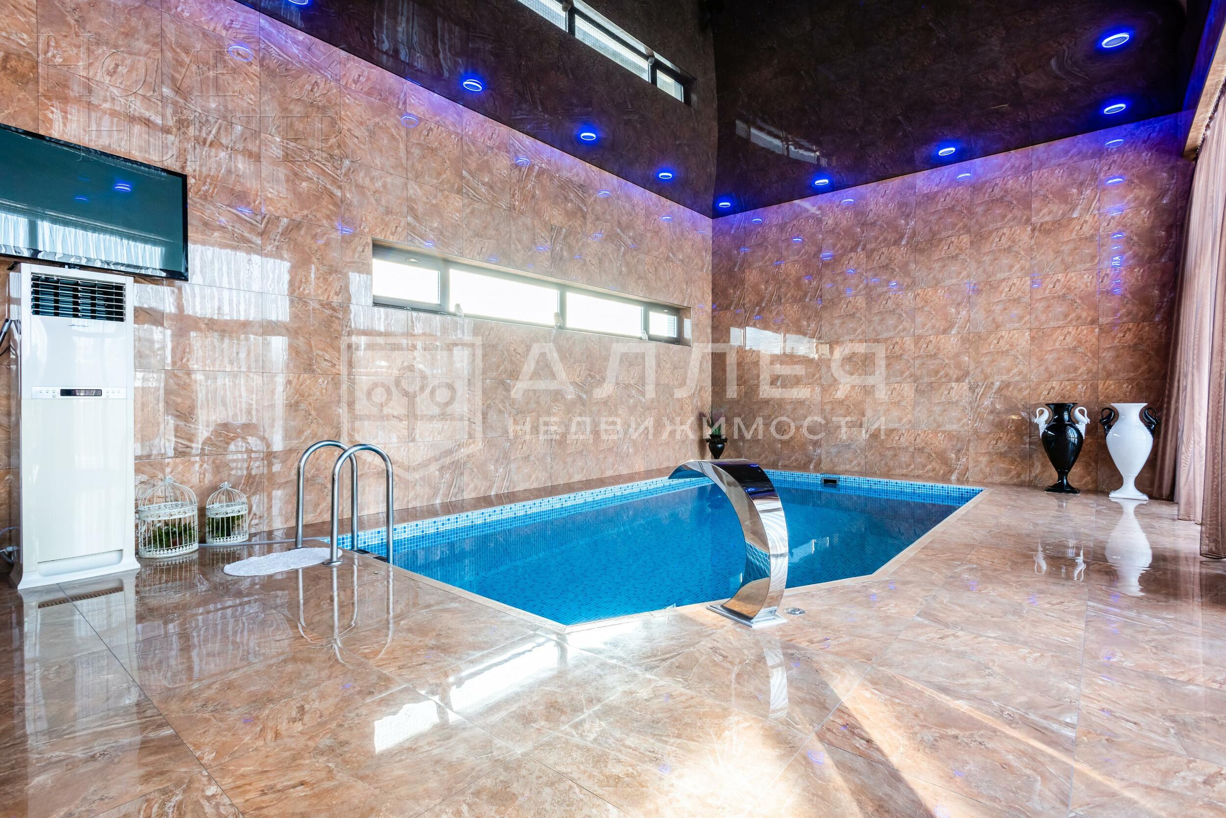 2-этажный коттедж 600 м² с отделкой