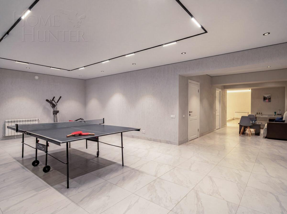 2-этажный коттедж 750 м² с отделкой